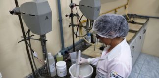 DESTAQUE DE SÁBADO: CORONAVÍRUS – IFSUL, UCPEL, UFPEL E REFRIGERANTES BIRI SE UNEM PARA ENVASAR ÁLCOOL LÍQUIDO E PRODUZIR ÁLCOOL GEL PARA O SUS