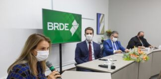 LEANY LEMOS: PRIMEIRA MULHER A PRESIDIR O BRDE