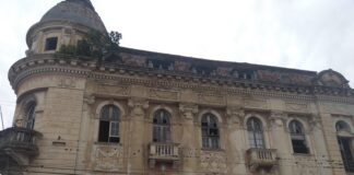 ARTIGO – EMPRESA TRABALHA NA DEMOLIÇÃO DO ANTIGO PRÉDIO DO BANCO DO BRASIL