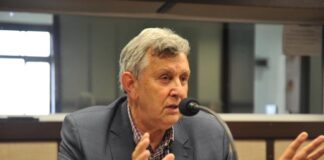 SENADOR LUIZ CARLOS HEINZE ANUNCIA NO TREZE HORAS QUE É PRÉ-CANDIDATO AO GOVERNO DO ESTADO