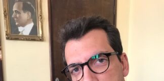 O DR. MARCELO BRITTO DESTACA O MARÇO AZUL PELA PREVENÇÃO AO CÂNCER DE INTESTINO – Podcast