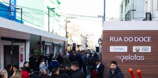 INAUGURADA NO CENTRO DE PELOTAS A RUA DO DOCE