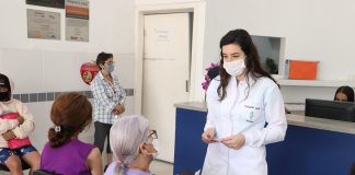 EXTENSÃO DA MEDICINA DA UCPEL PRESTA SERVIÇO INFORMATIVO À COMUNIDADE