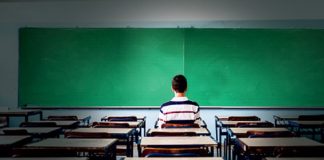 ARTIGO – MÁ QUALIDADE DO ENSINO RESULTA EM ALUNOS DE BAIXA QUALIDADE E CONSEQUENTEMENTE EM PROFISSIONAIS SEM VALOR PARA O MERCADO