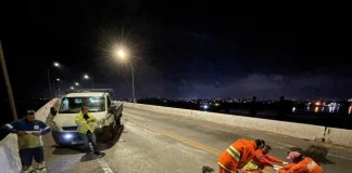 PONTE SOBRE O CANAL SÃO GONÇALO ESTÁ SENDO REPARADA