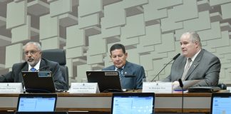 SENADO DEBATE RECONSTRUÇÃO DO RS