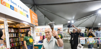 ABERTURA EMOCIONANTE DA FEIRA DO LIVRO DE PELOTAS