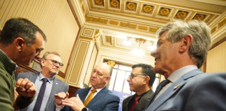PREFEITO FERNANDO MARRONI CUMPRE AGENDA NO URUGUAI