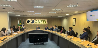 PREFEITA DE RIO GRANDE PARTICIPA DE REUNIÃO NA ANEEL SOBRE INSTALAÇÃO DE TERMELÉTRICA A GÁS NO MUNICÍPIO