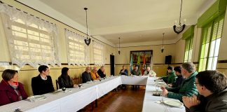 NOVA DIRETORIA DA CÂMARA DE COMÉRCIO DE RIO GRANDE REALIZA PRIMEIRA REUNIÃO