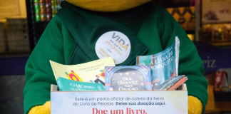 EDUCAÇÃO FINANCEIRA E SOLIDARIEDADE NA FEIRA DO LIVRO DE PELOTAS
