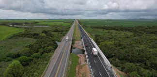 PONTE SOBRE O ARROIO CONTAGEM NA BR-116 FOI LIBERADA NESTA QUINTA-FEIRA