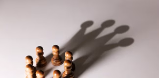 ARTIGO – AS INTRINCADAS RELAÇÕES DO PODER