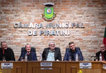EX-GOVERNADOR JAIR SOARES É HOMENAGEADO EM PIRATINI