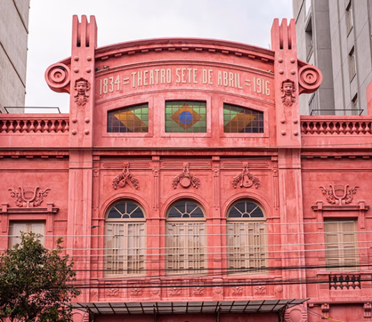 THEATRO SETE DE ABRIL REABRE DEPOIS DE 16 ANOS
